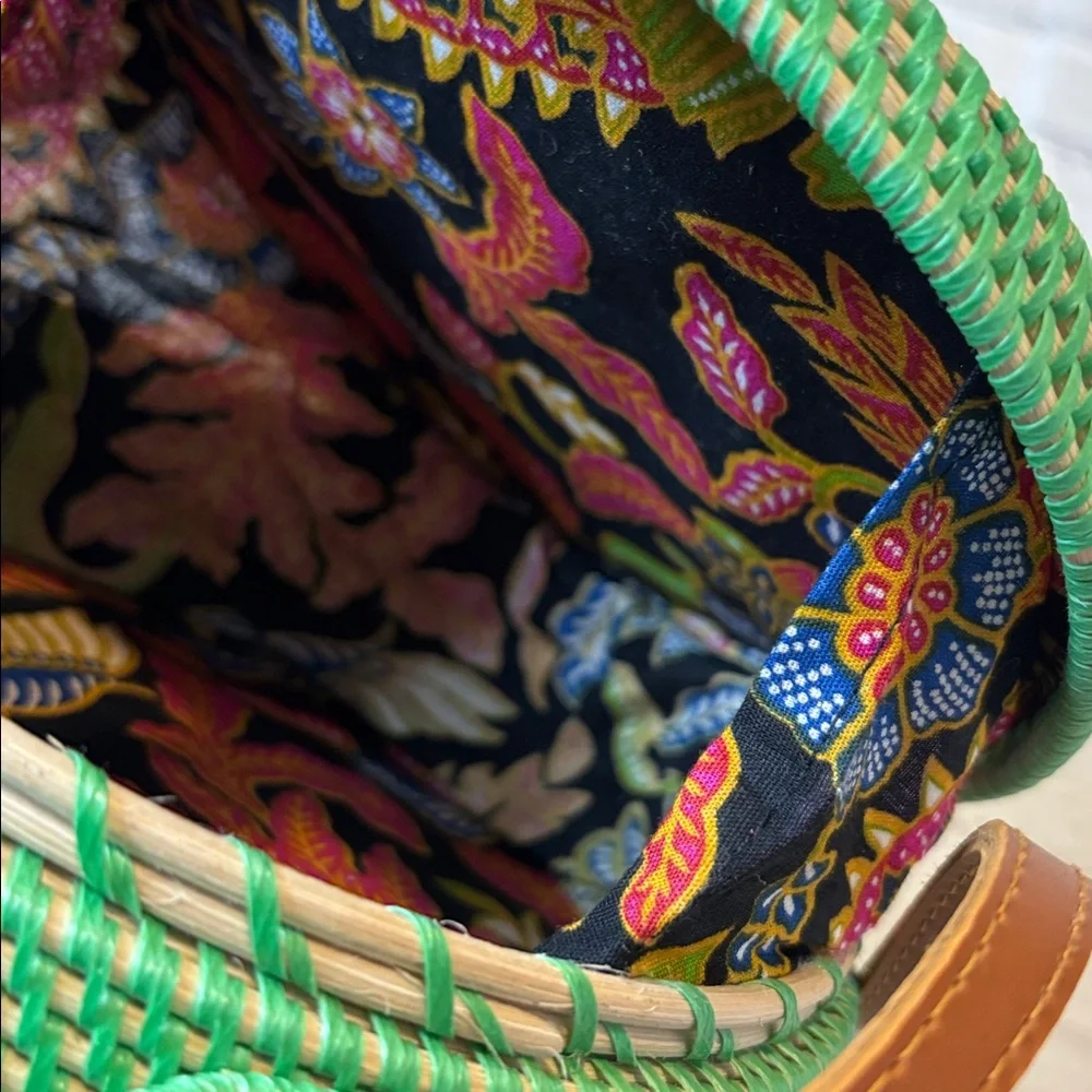 Jelavu Ata Bali Crossbody Bag